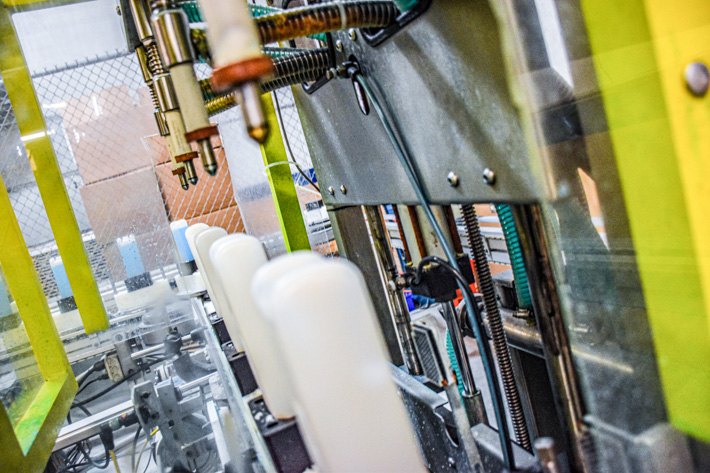 Lomont-Molding_Iowa_Core-Competencies_Blow-Molding_Design-Freedom Lomont-Molding_Iowa_Core-Competencies_Blow-Molding_Design-Freedom