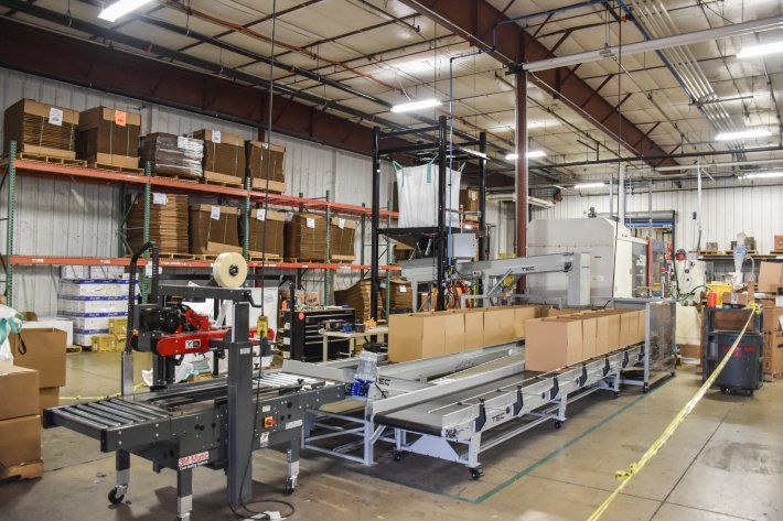 Lomont-Molding_Iowa_Expertise_Assembly-Secondary-Operations_Integrated-Production-Workflow Lomont-Molding_Iowa_Expertise_Assembly-Secondary-Operations_Integrated-Production-Workflow