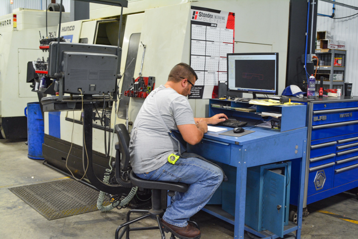 Lomont-Molding_Iowa_Expertise_Engineering-Robotics-Services_CAD-Simulation-Expertise Lomont-Molding_Iowa_Expertise_Engineering-Robotics-Services_CAD-Simulation-Expertise