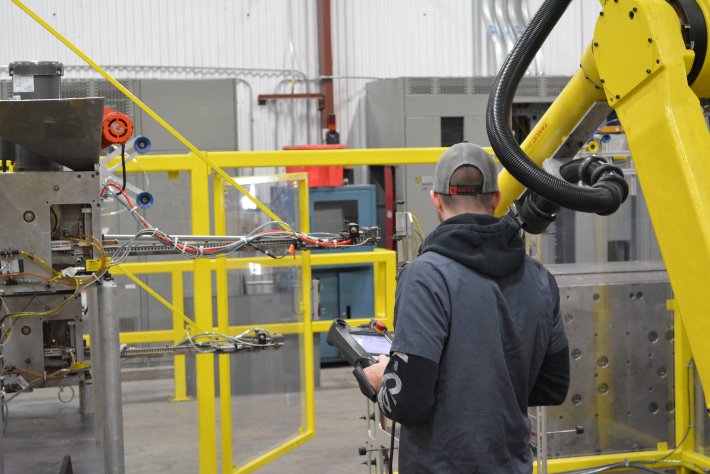 Lomont-Molding_Iowa_Expertise_Quality_Customer-Focused-Documentation Lomont-Molding_Iowa_Expertise_Quality_Customer-Focused-Documentation